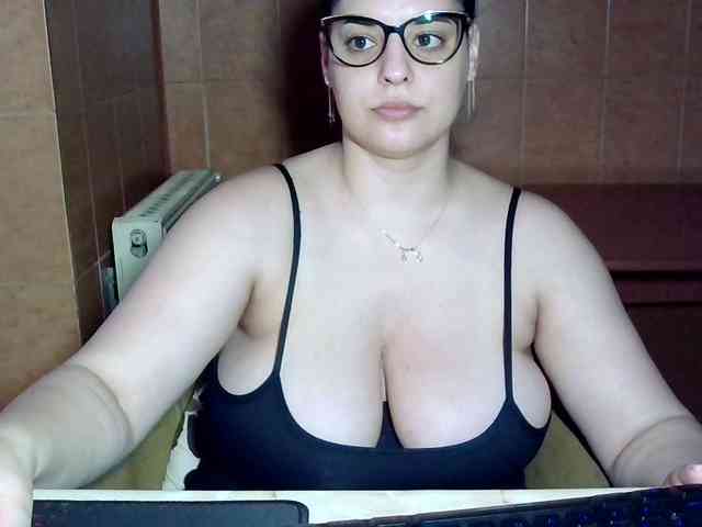 MoniqQuuen webcam