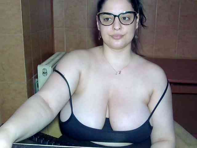 MoniqQuuen webcam