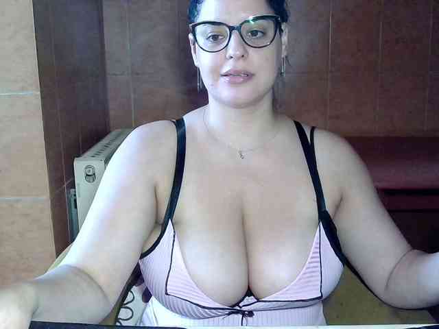 MoniqQuuen webcam