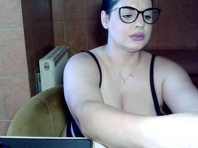 MoniqQuuen webcam