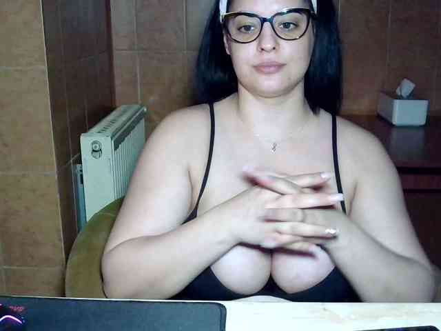 MoniqQuuen webcam