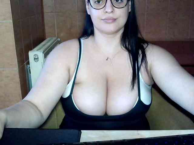 MoniqQuuen webcam