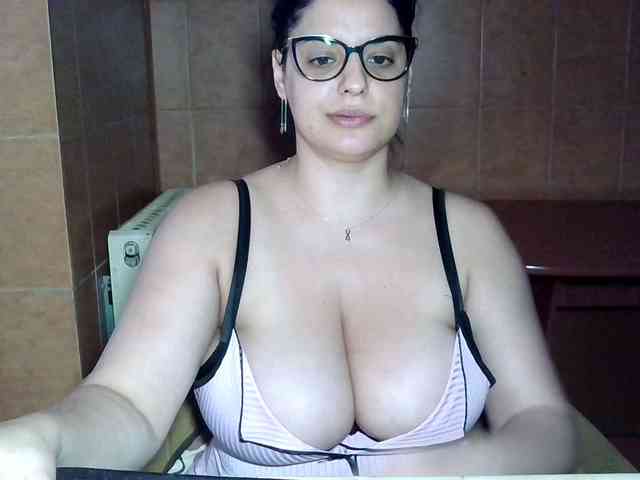 MoniqQuuen webcam