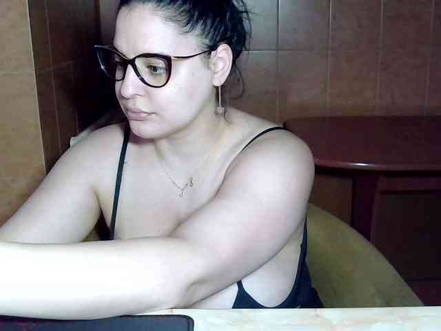 MoniqQuuen webcam