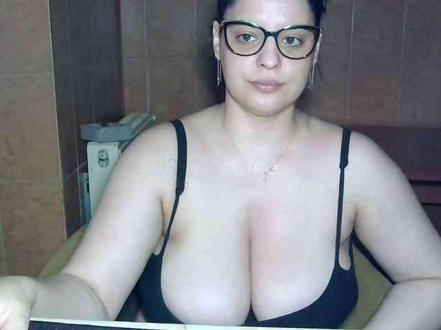 MoniqQuuen webcam