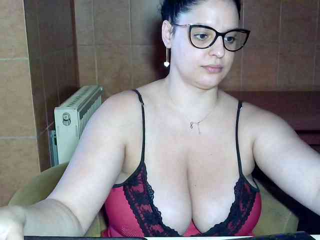MoniqQuuen webcam