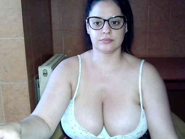 MoniqQuuen MoniqQuuen