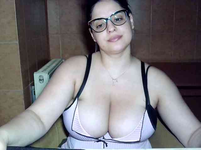 MoniqQuuen webcam