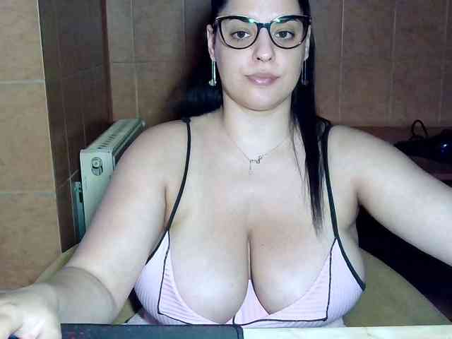 MoniqQuuen webcam