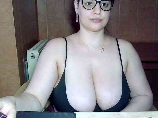 MoniqQuuen webcam