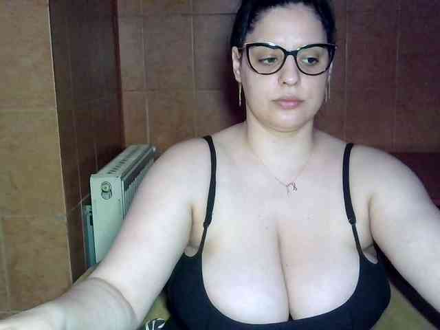 MoniqQuuen webcam