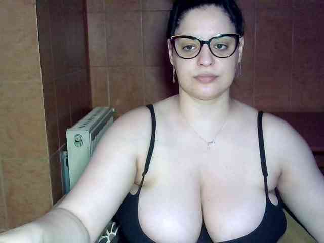 MoniqQuuen webcam
