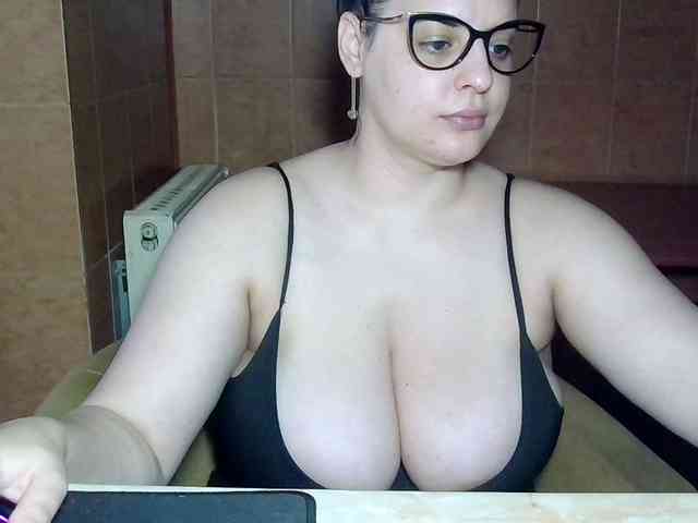 MoniqQuuen webcam