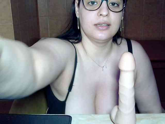 MoniqQuuen MoniqQuuen
