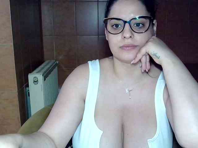 Modella: MoniqQuuen