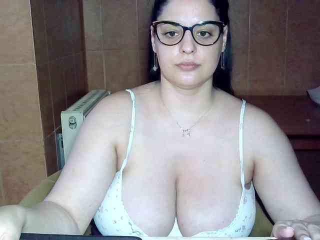 MoniqQuuen webcam