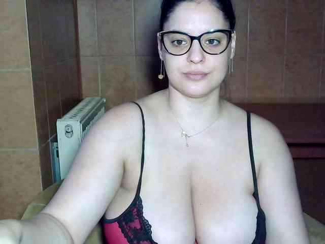 MoniqQuuen webcam