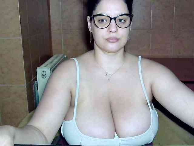 MoniqQuuen webcam