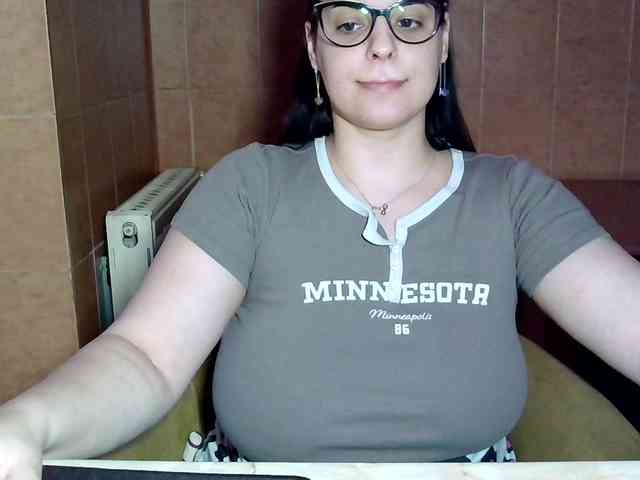 MoniqQuuen webcam