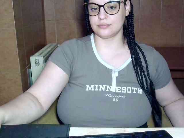 MoniqQuuen webcam