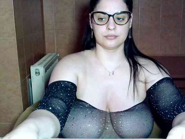 MoniqQuuen webcam