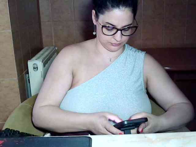 MoniqQuuen webcam