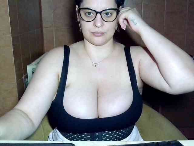 MoniqQuuen webcam