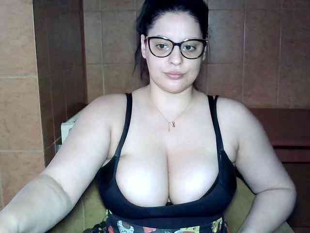 MoniqQuuen webcam