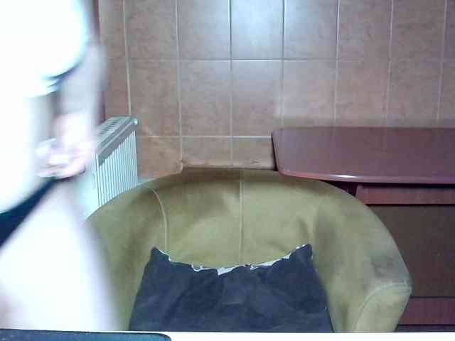 MoniqQuuen webcam