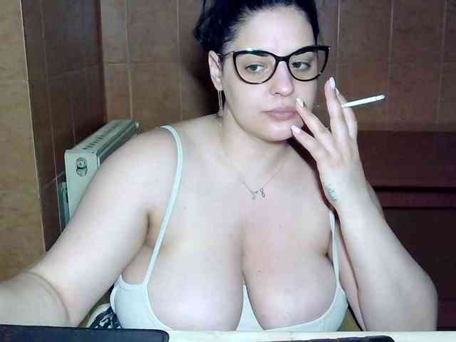 MoniqQuuen webcam