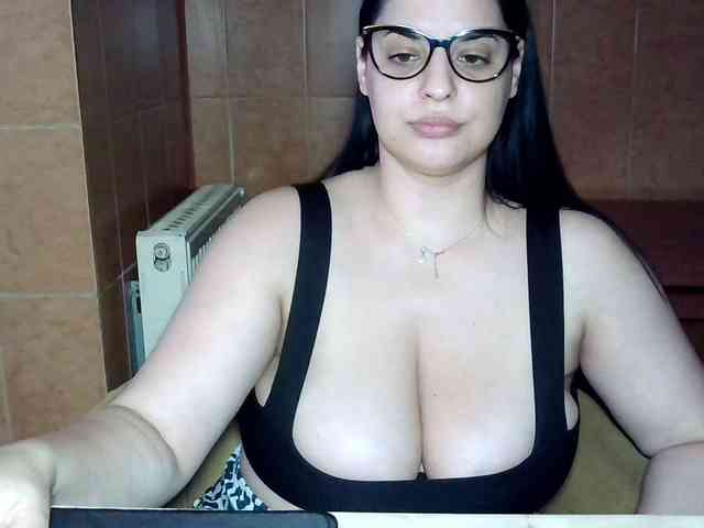 MoniqQuuen webcam