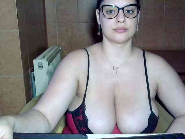 MoniqQuuen webcam