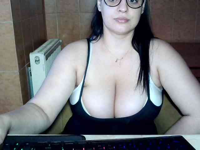 MoniqQuuen webcam