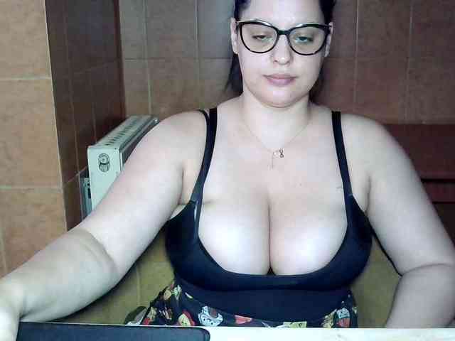 MoniqQuuen webcam