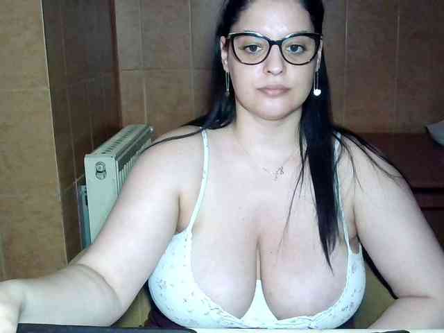MoniqQuuen webcam