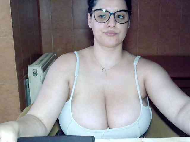 MoniqQuuen webcam