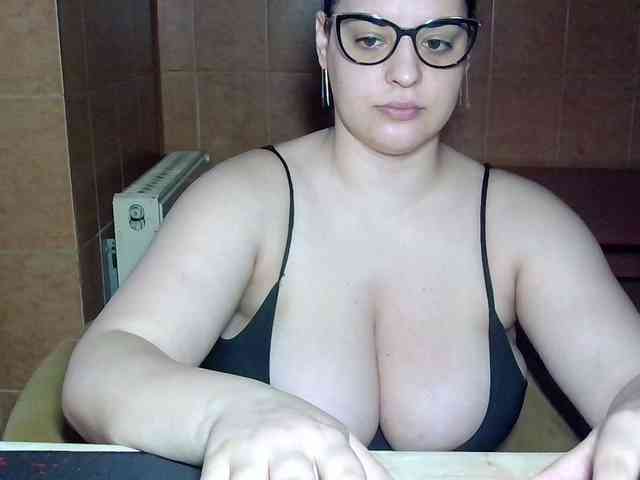 MoniqQuuen webcam