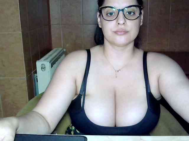 MoniqQuuen webcam