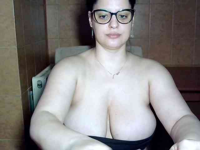 MoniqQuuen webcam