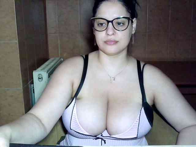 MoniqQuuen webcam