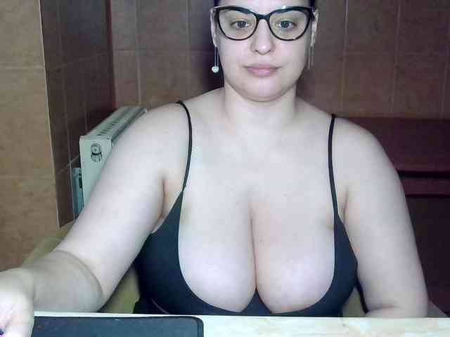 MoniqQuuen webcam