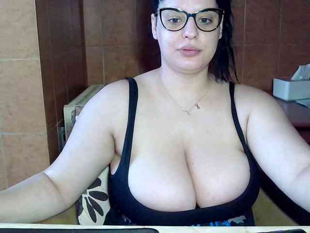 MoniqQuuen webcam