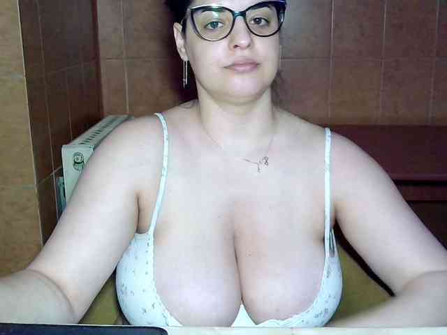 MoniqQuuen webcam