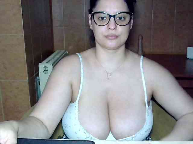 MoniqQuuen webcam