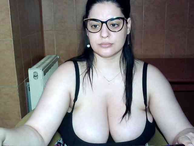 MoniqQuuen MoniqQuuen