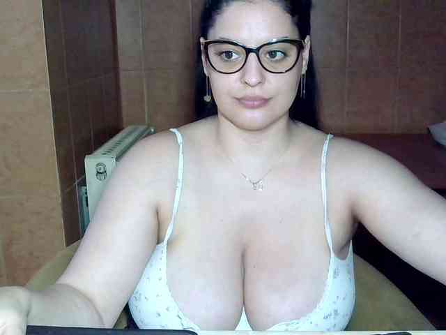 MoniqQuuen webcam