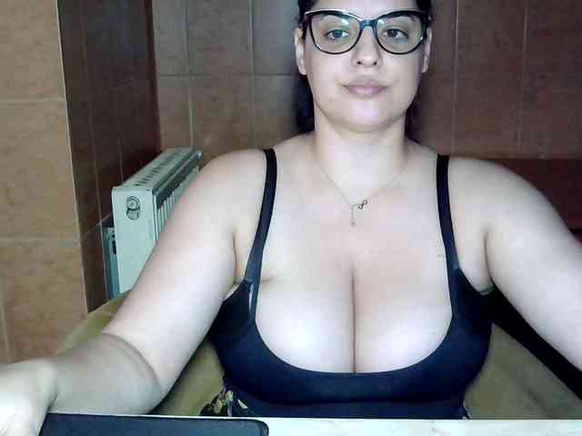 MoniqQuuen webcam
