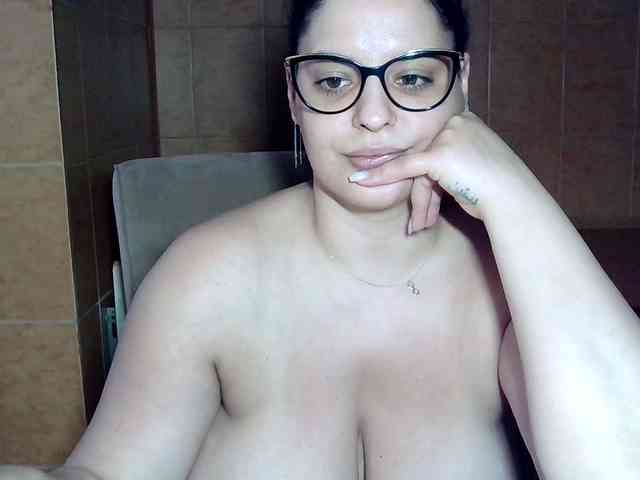 MoniqQuuen webcam