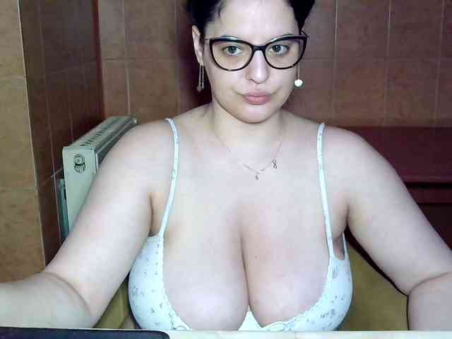MoniqQuuen webcam