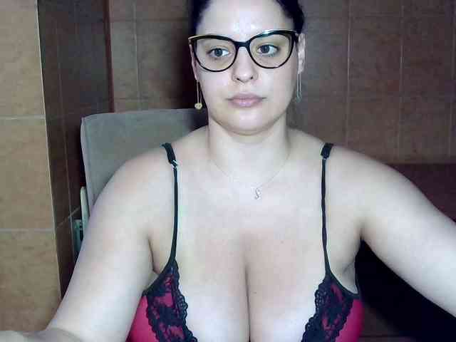 MoniqQuuen webcam